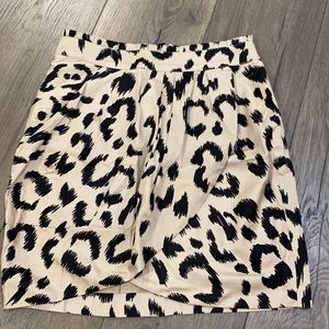 High waist leopard skirt